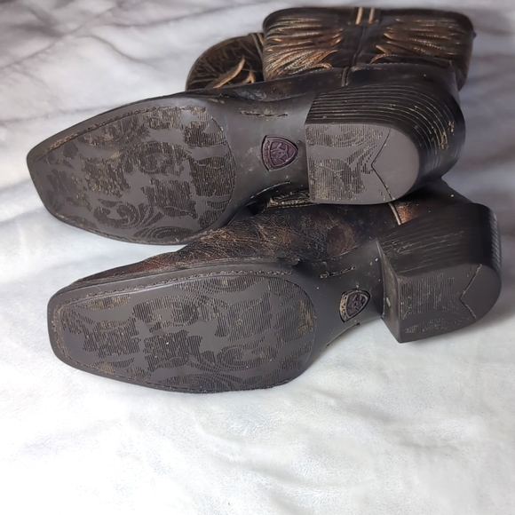 Ariat cowboy boots - Picture 3 of 5